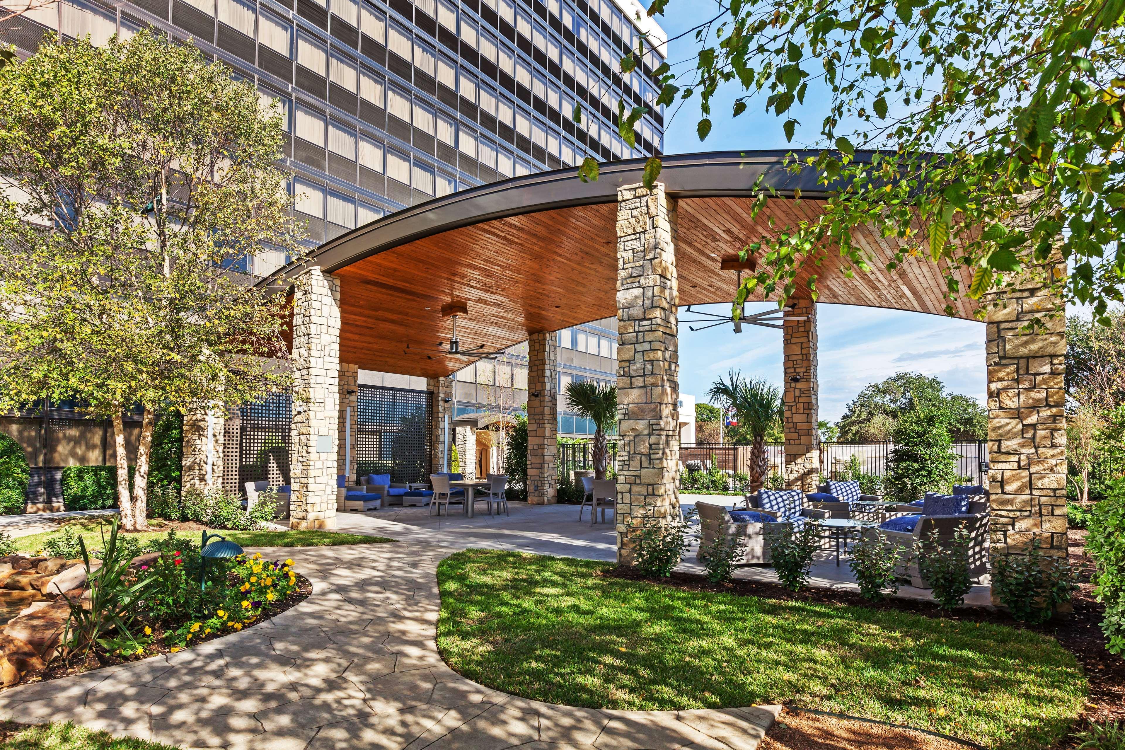 Hotel Hilton Waco Exterior foto
